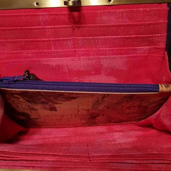 Wallet - Picture 2 of 2